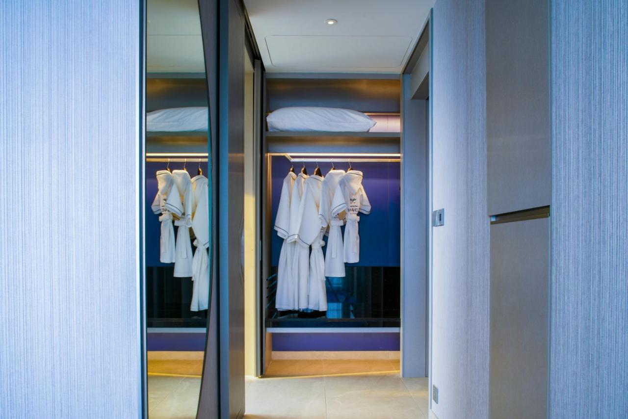 Grande Centre Point Space 5*