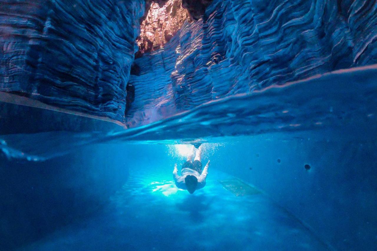 Grande Centre Point Space Hotel