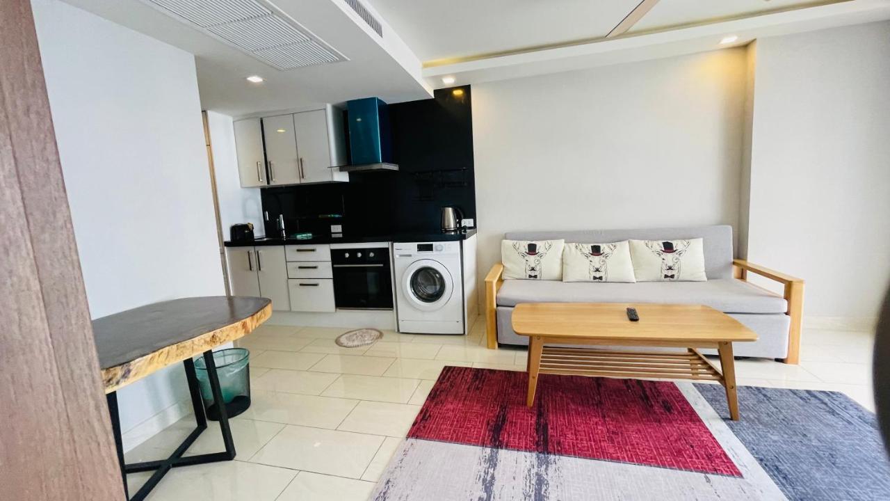 Grand Avenue Soi Buakhao By Daisy Apartment *