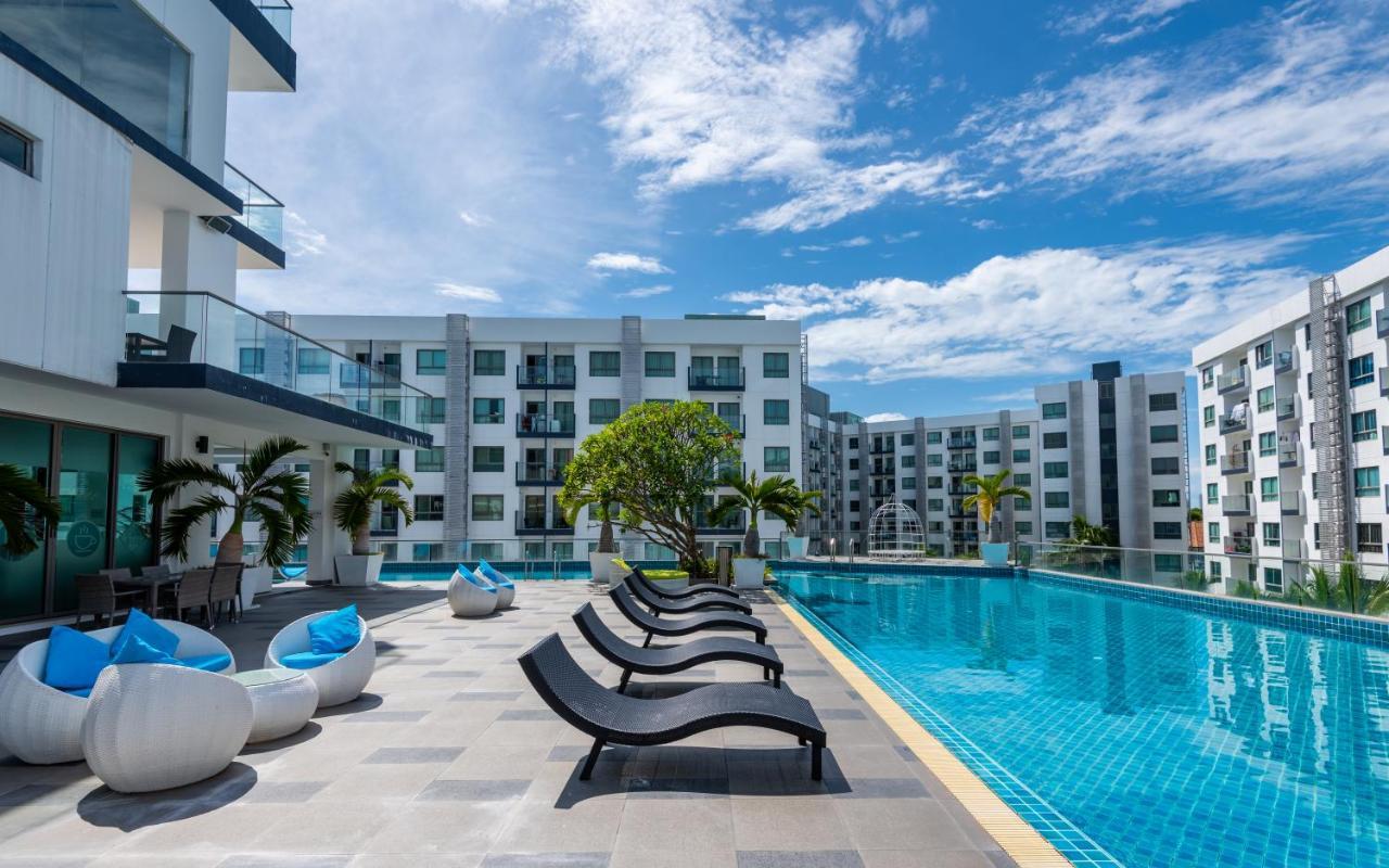 Apartment Rare Xxxl Swimming Pools - Free Fast Wifi - Floor Pool View Balcony Pattaya