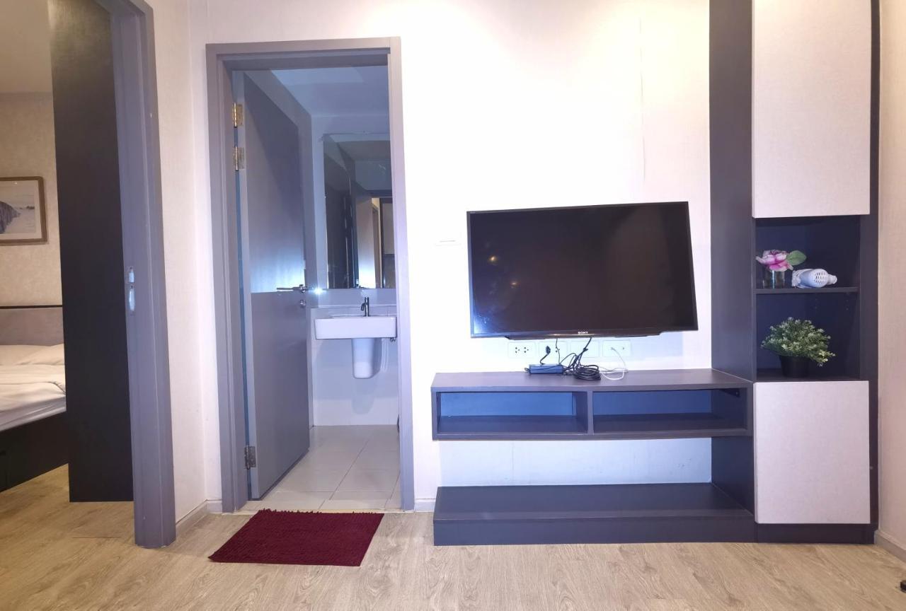 Llx At The Base Apartment Pattaya