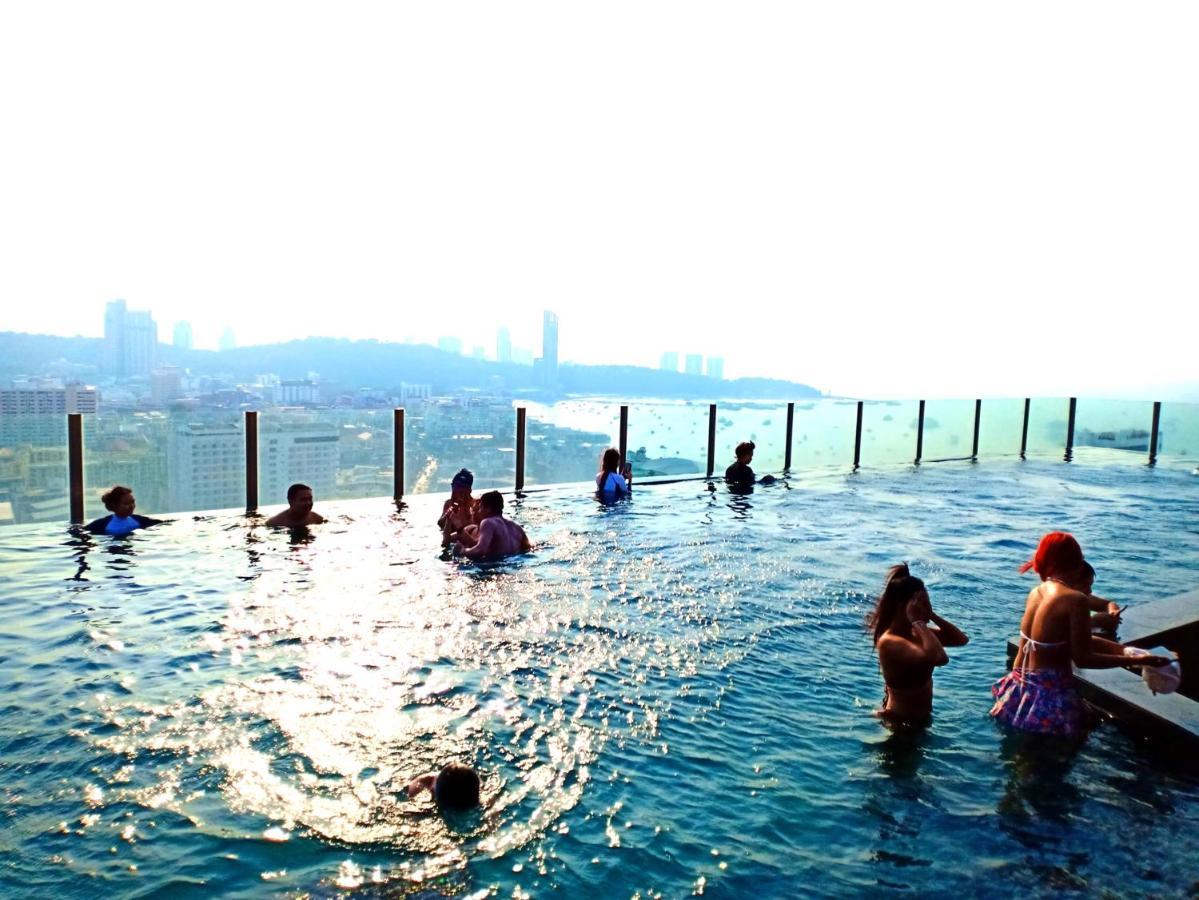 The Base Horizon Apartment *