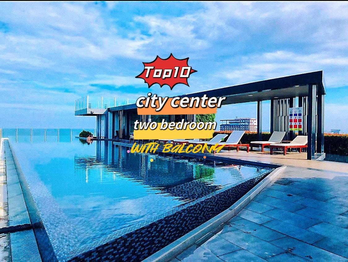 The Base Seaview * Pattaya