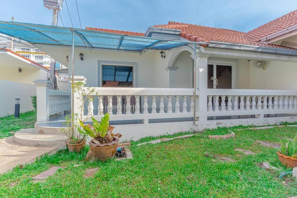 6-3br Huge Pool, Bbq, 300m-beach, 8 Mins To Walking Street * Pattaya