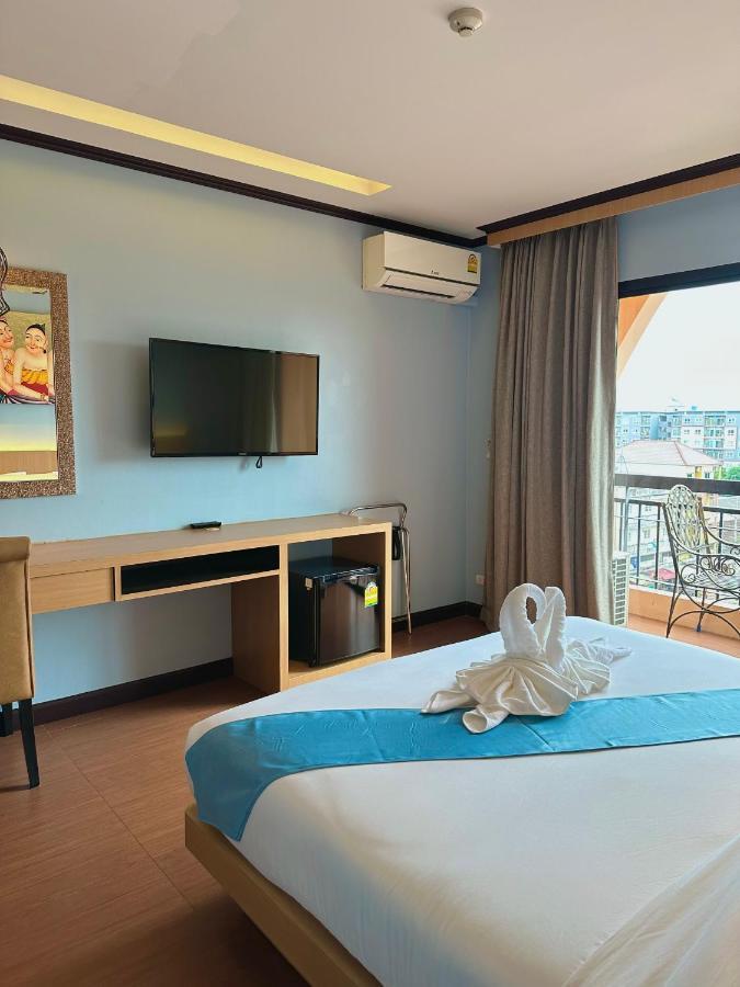 Mido Pattaya