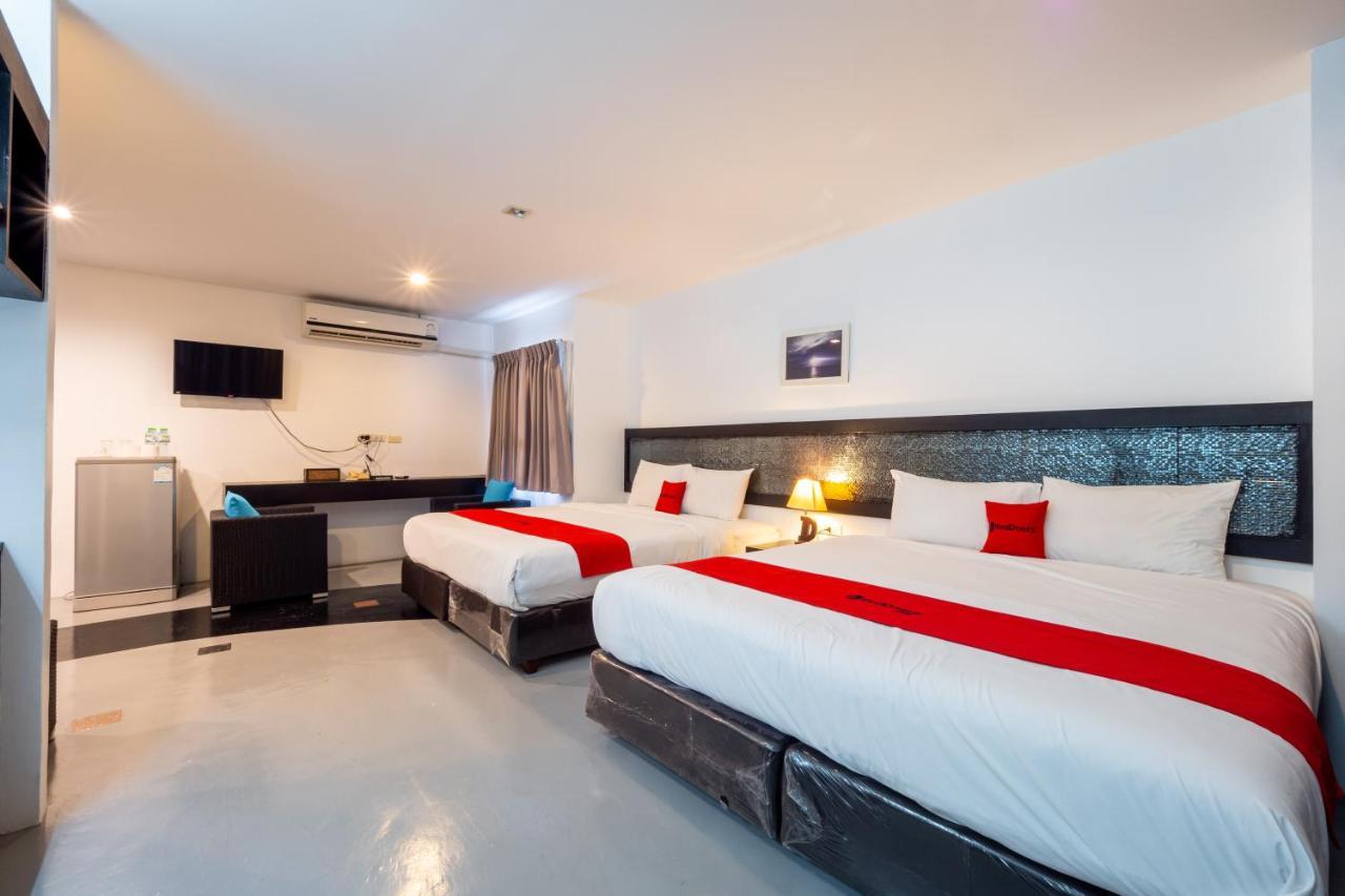 Hotel Reddoorz I-talay