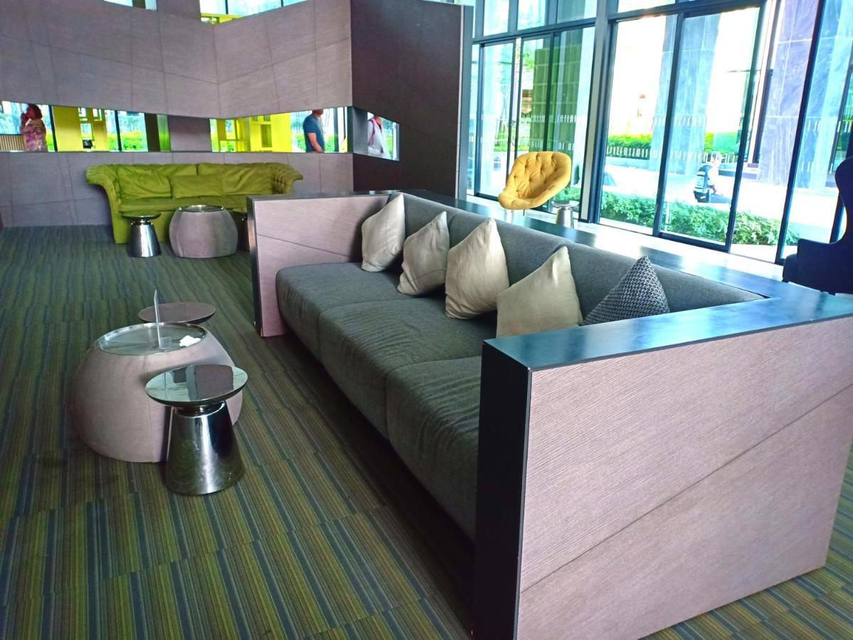 The Base Horizon * Pattaya