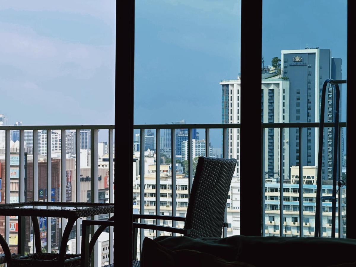 The Base Seaview Apartment *