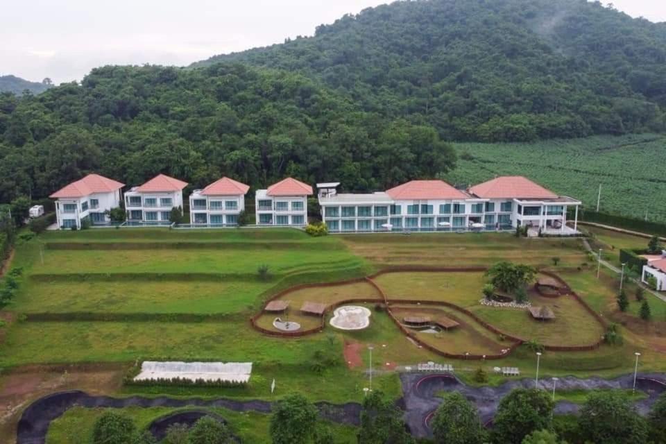 Viva Montane 4*