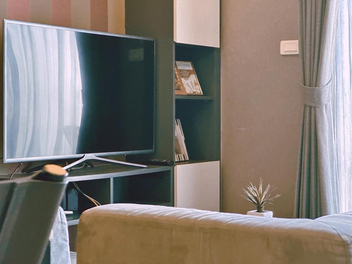 The Base Seaview Apartment
