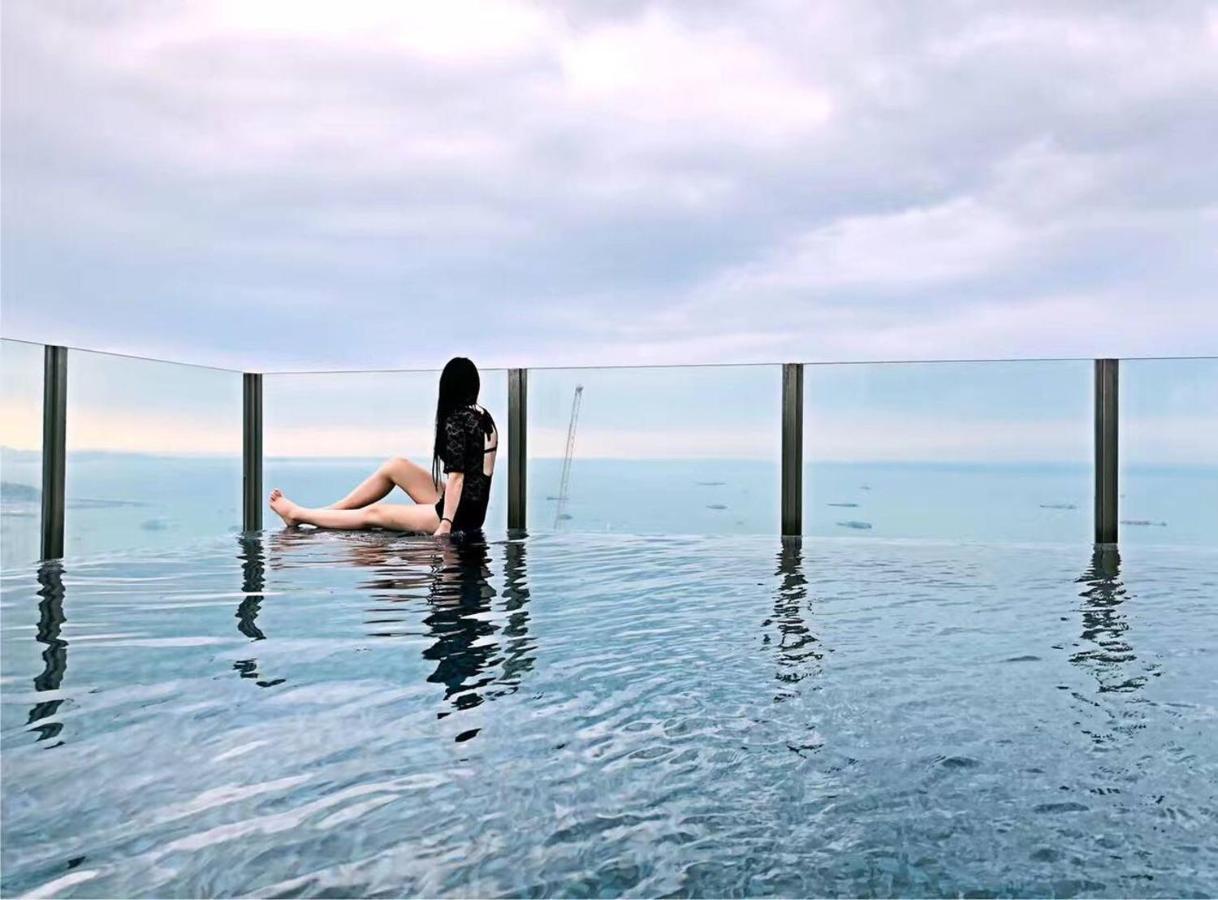 泰国芭提雅thebase无边游泳池公寓 Pattaya