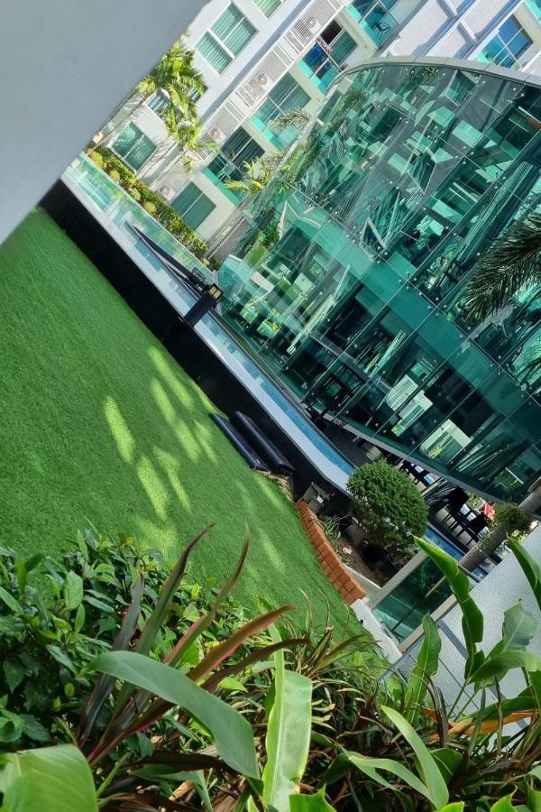 Apartment Center Pattaya