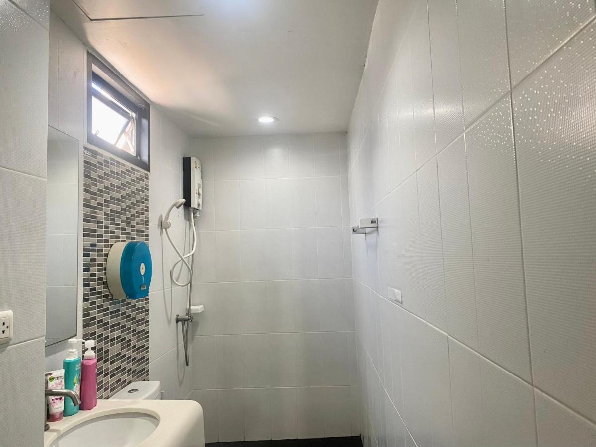 Happy Corner House Apartment