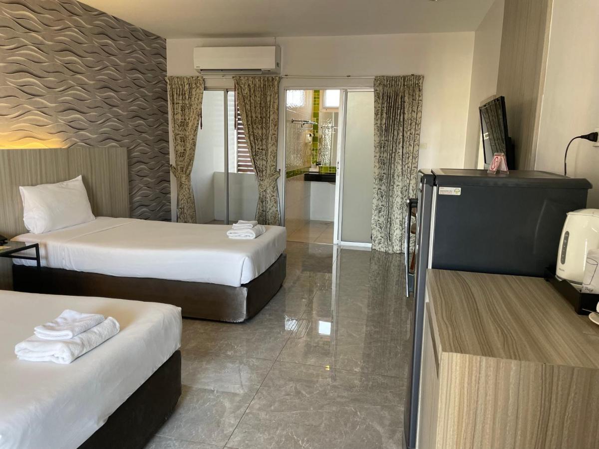 Embryo Hotel 4*