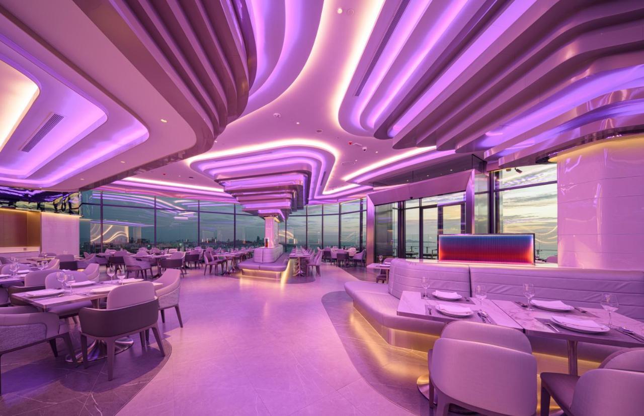 Hotel Grande Centre Point Space 5*