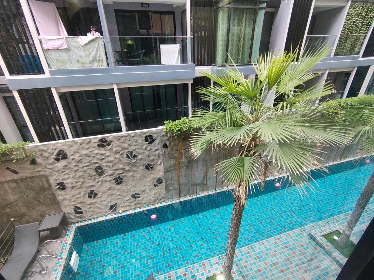 Apartment Tropical Garden #1 *