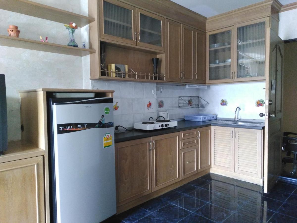 View Talay #1 = Jomtien Call Me +66-8-68409-206 Apartamento