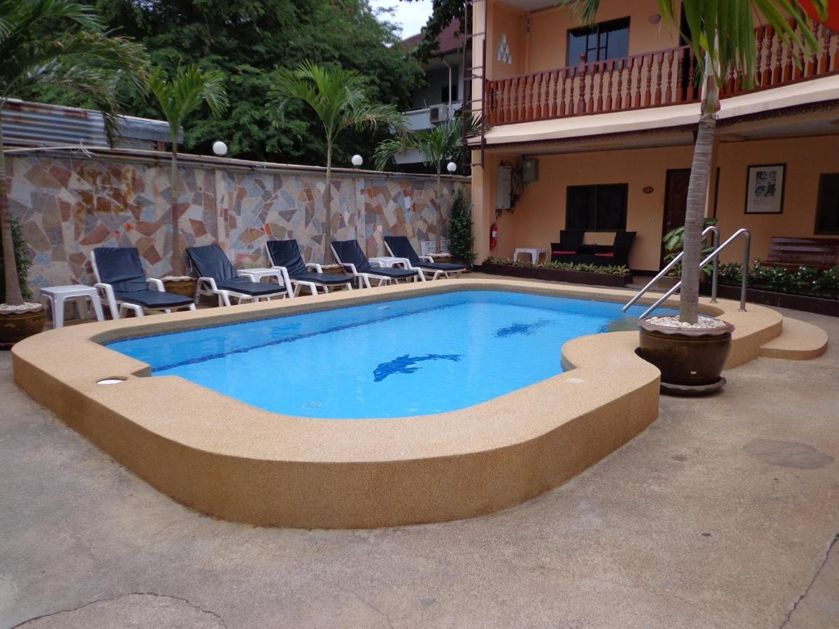 Phratamnak - 100 Mtr From The Beach Guest house Pattaya