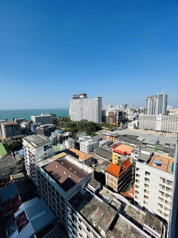 The Base Luxury Apartment Pattaya
