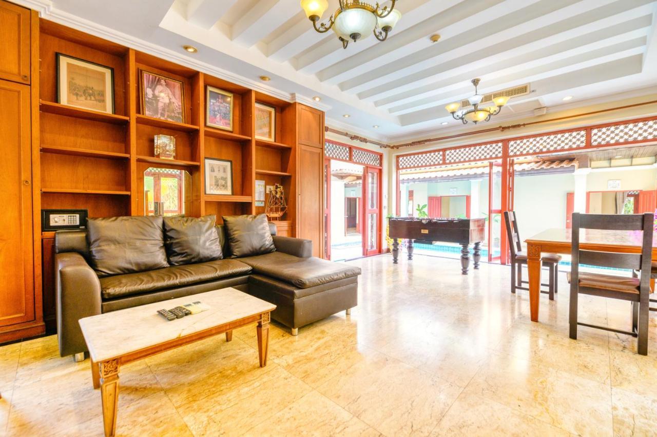 Bali Pool Villa, 5 Min To Walking Street & The Beaches Pattaya