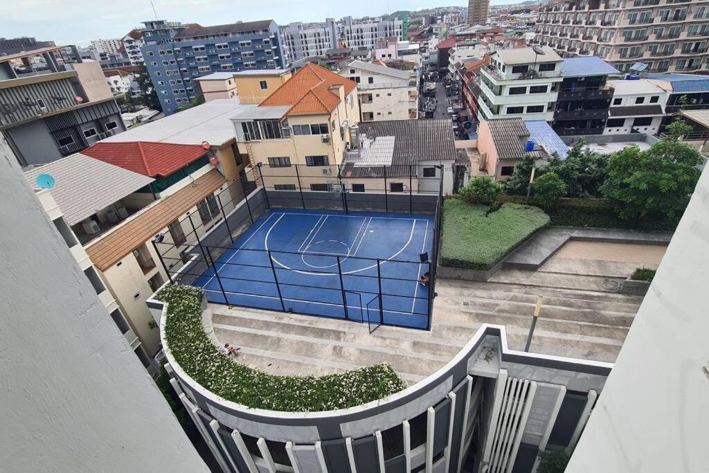 The Base 420 * Pattaya
