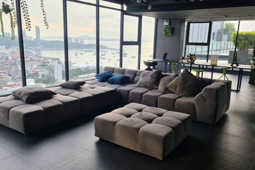 The Base 420 Apartment Pattaya