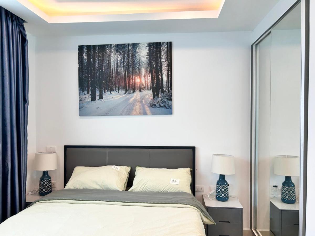 超大泳池景观房 市中心区域 离步行街5分钟near Walking Street Apartment