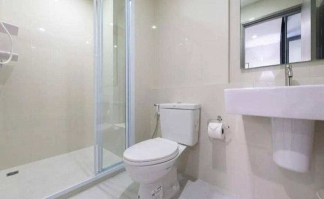 The Base Central High Floor Sea View