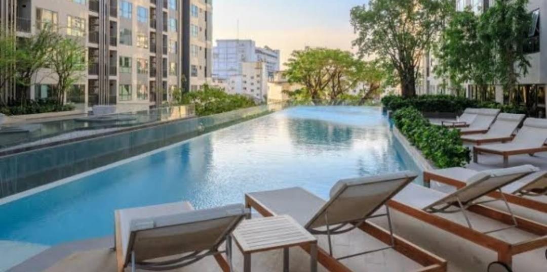 Apartment The Base Central High Floor Sea View