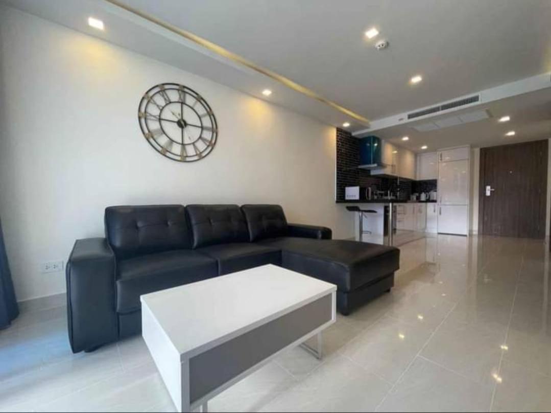 Central Grand Avenue 2 Bedroom *