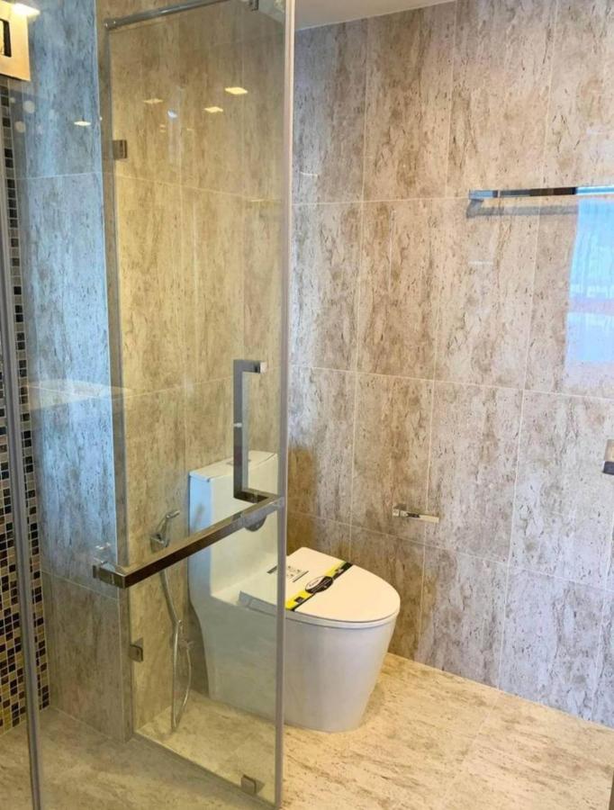 Central Grand Avenue 2 Bedroom