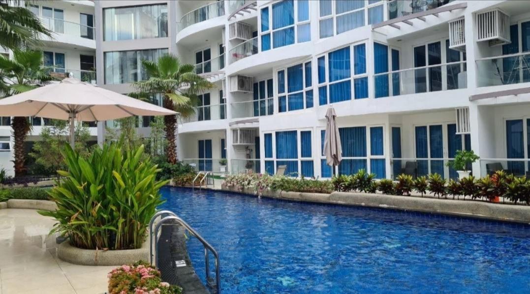 Central Grand Avenue 2 Bedroom Pattaya
