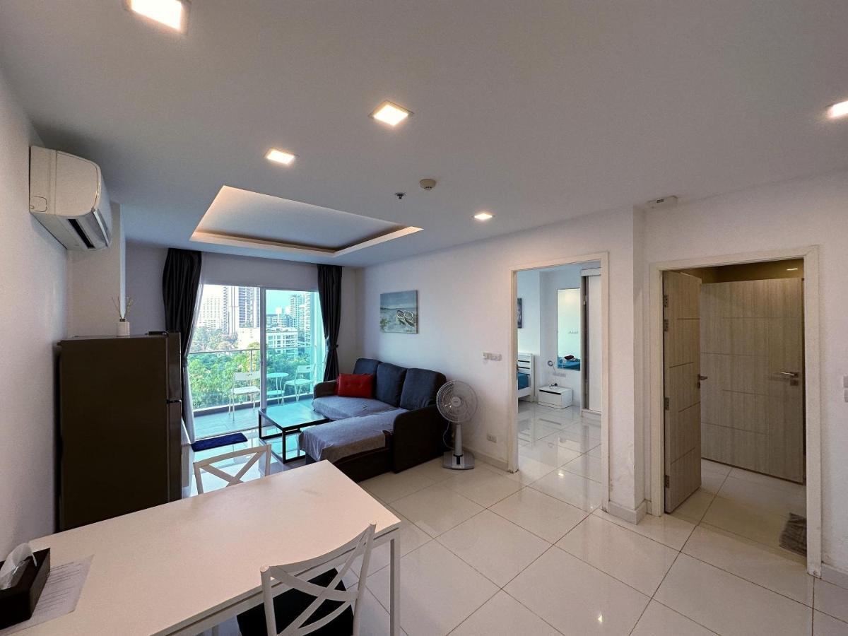 One Tower 1 Bed 105 By Thaiminatorpattaya Apartment