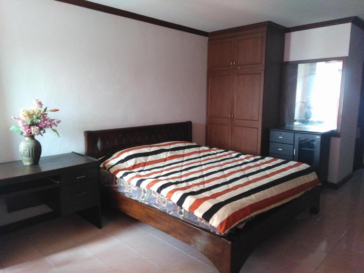 View Talay #1 = Jomtien Call Me +66-8-68409-206 * Pattaya
