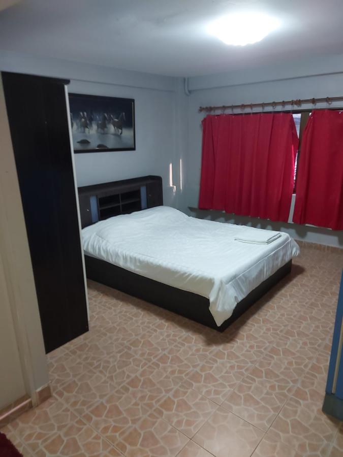 Aparthotel S- One *