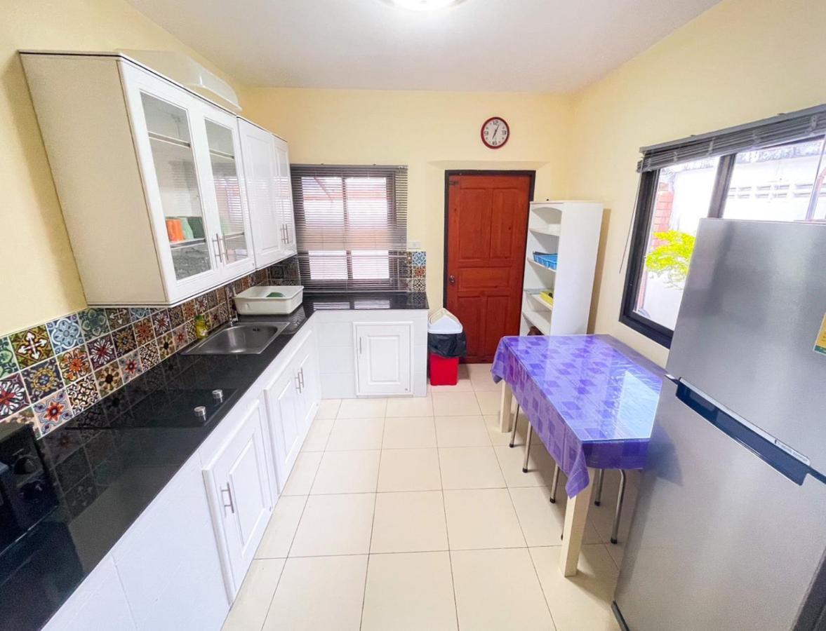 Villa Garden - House Walking Street 4 Bedrooms Pattaya