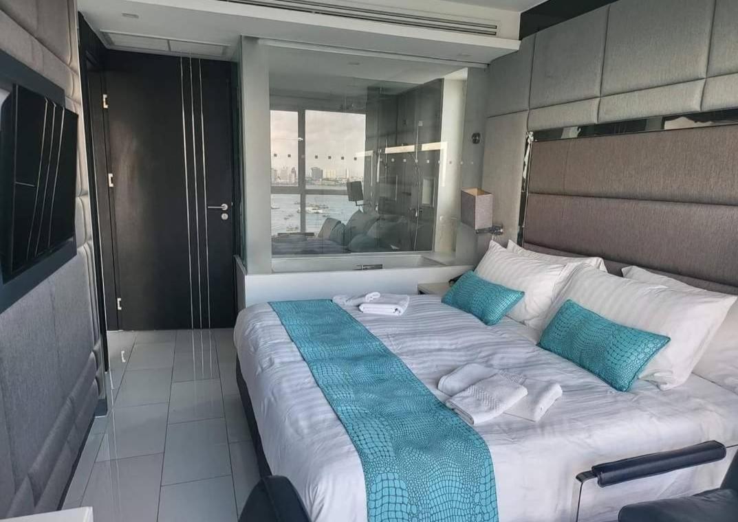 High Floor Sea View 2 Bedroom