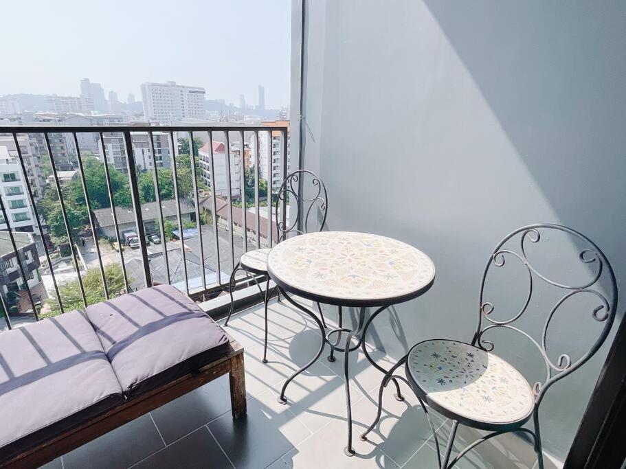 Apartment Base 2bed King&queen With Infinity Pool & Free Netflix!