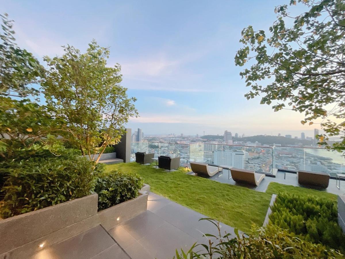 Edge Sky With Infinity Pool & Free Netflix Apartment