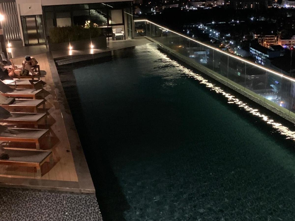 Aparthotel Base Pattaya