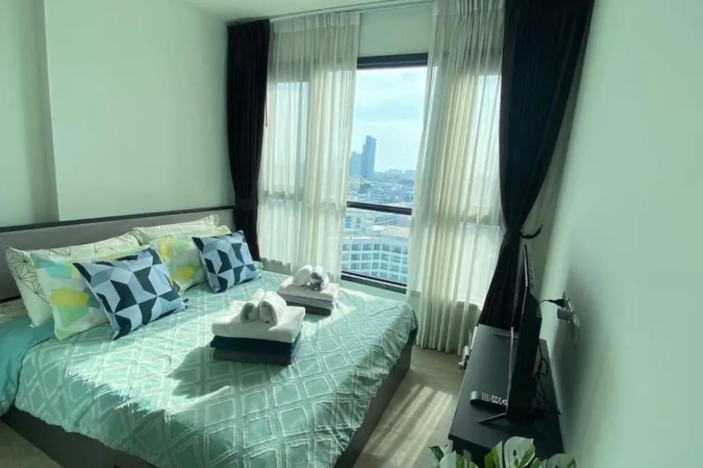 Base Quiet King-bed With Infinity Pool & Free Netflix! *