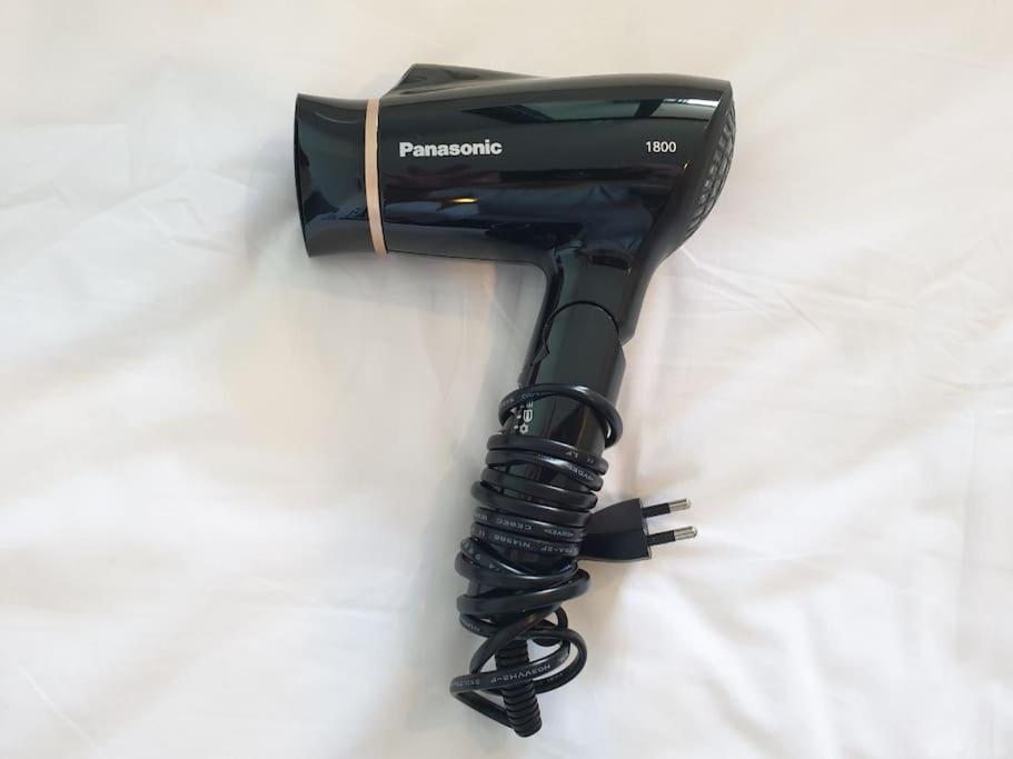 Base Quiet King-bed With Infinity Pool & Free Netflix! *