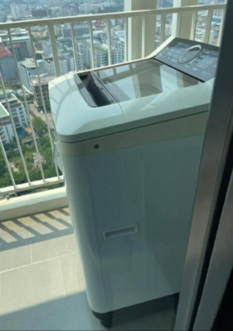 Base Quiet King-bed With Infinity Pool & Free Netflix! Apartment