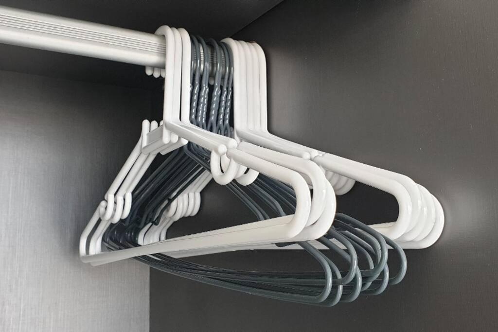 Apartment Base Quiet King-bed With Infinity Pool & Free Netflix! Pattaya