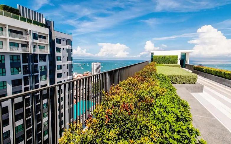 Base Quiet King-bed With Infinity Pool & Free Netflix! Apartment Pattaya