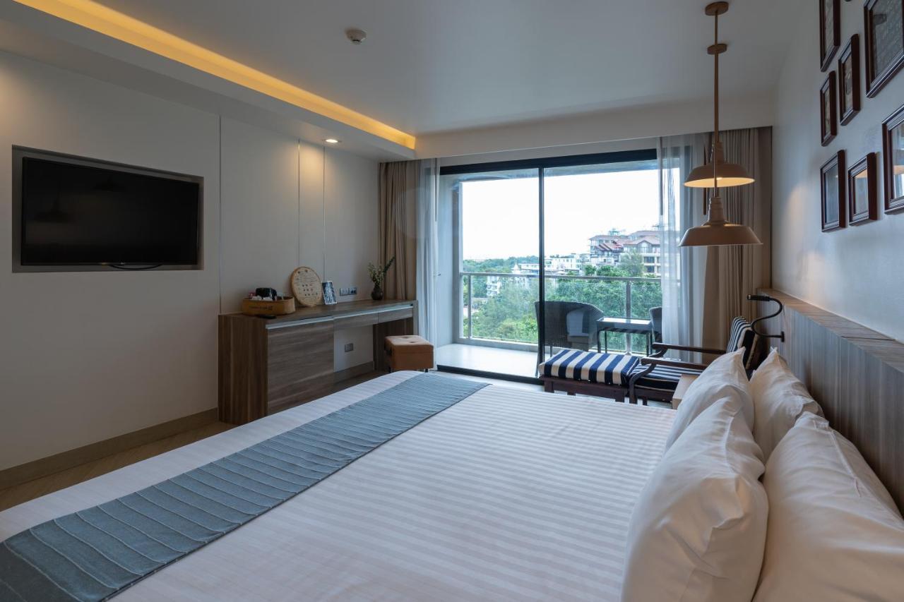 Golden Tulip Beachfront
