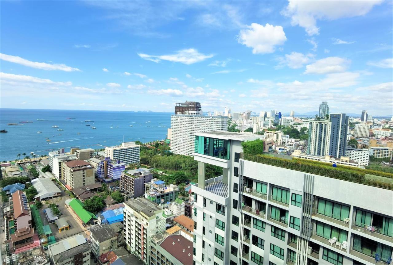 Apartment Llx At The Base Pattaya