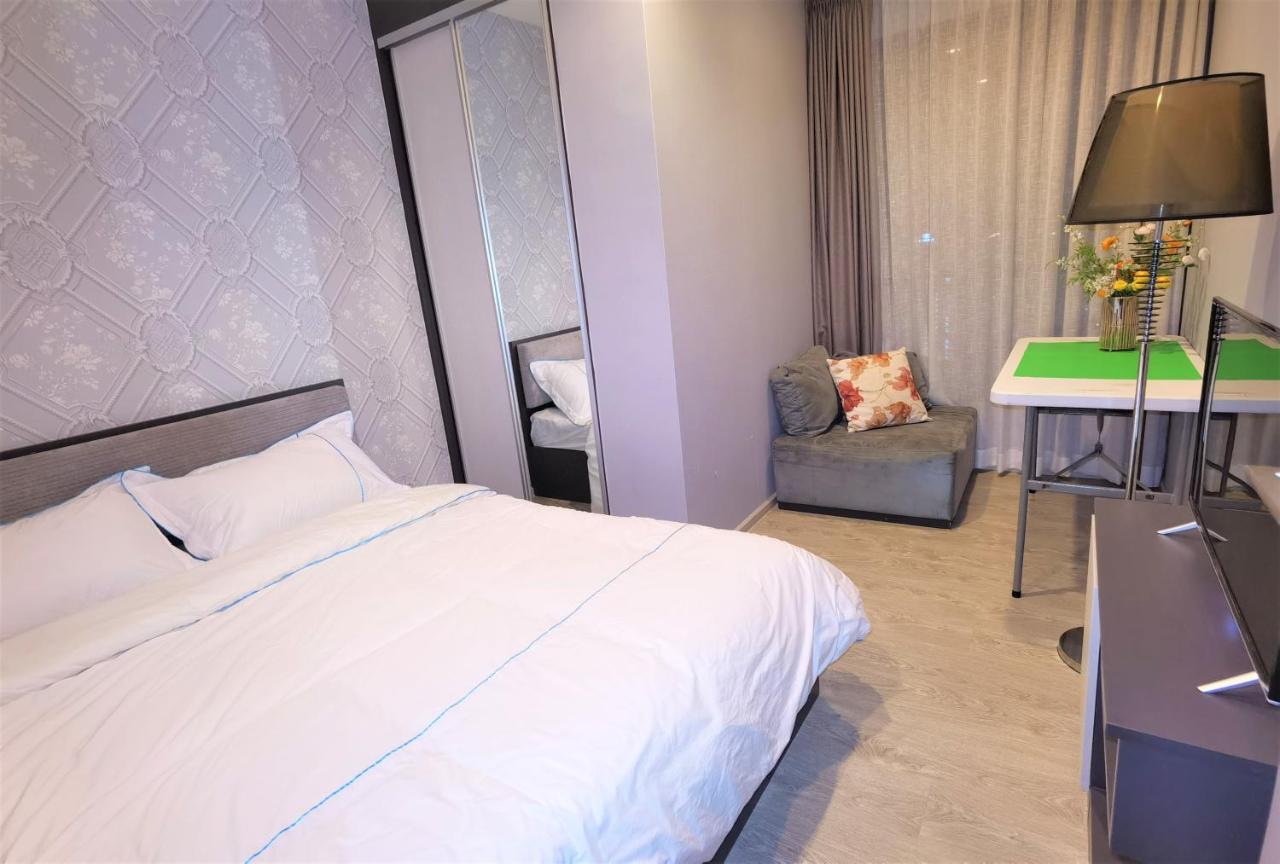 Apartment Llx At The Base Pattaya