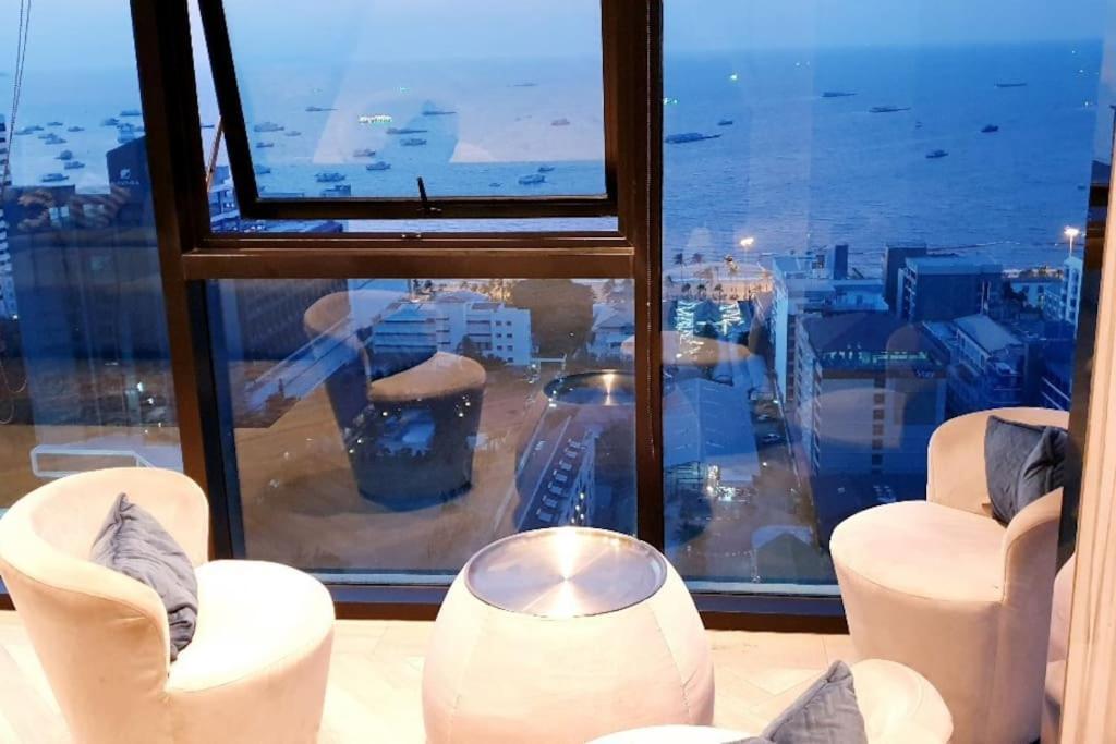 Apartment Base Huge 2bed King&queen With Infinity Pool & Free Netflix! *
