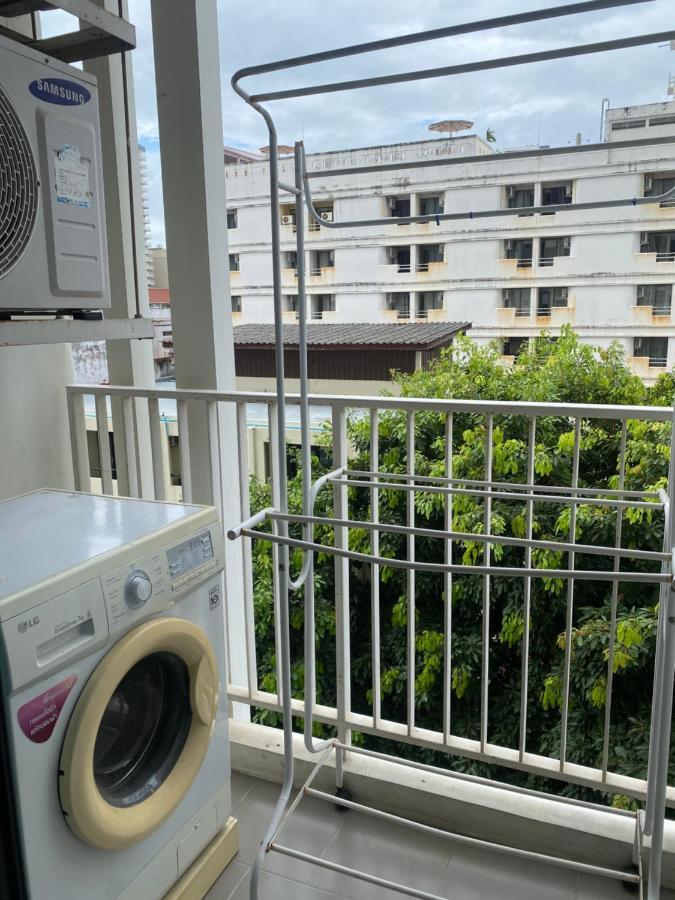 Apartment The Base 市中心海边近步行街和商场的一卧室公寓